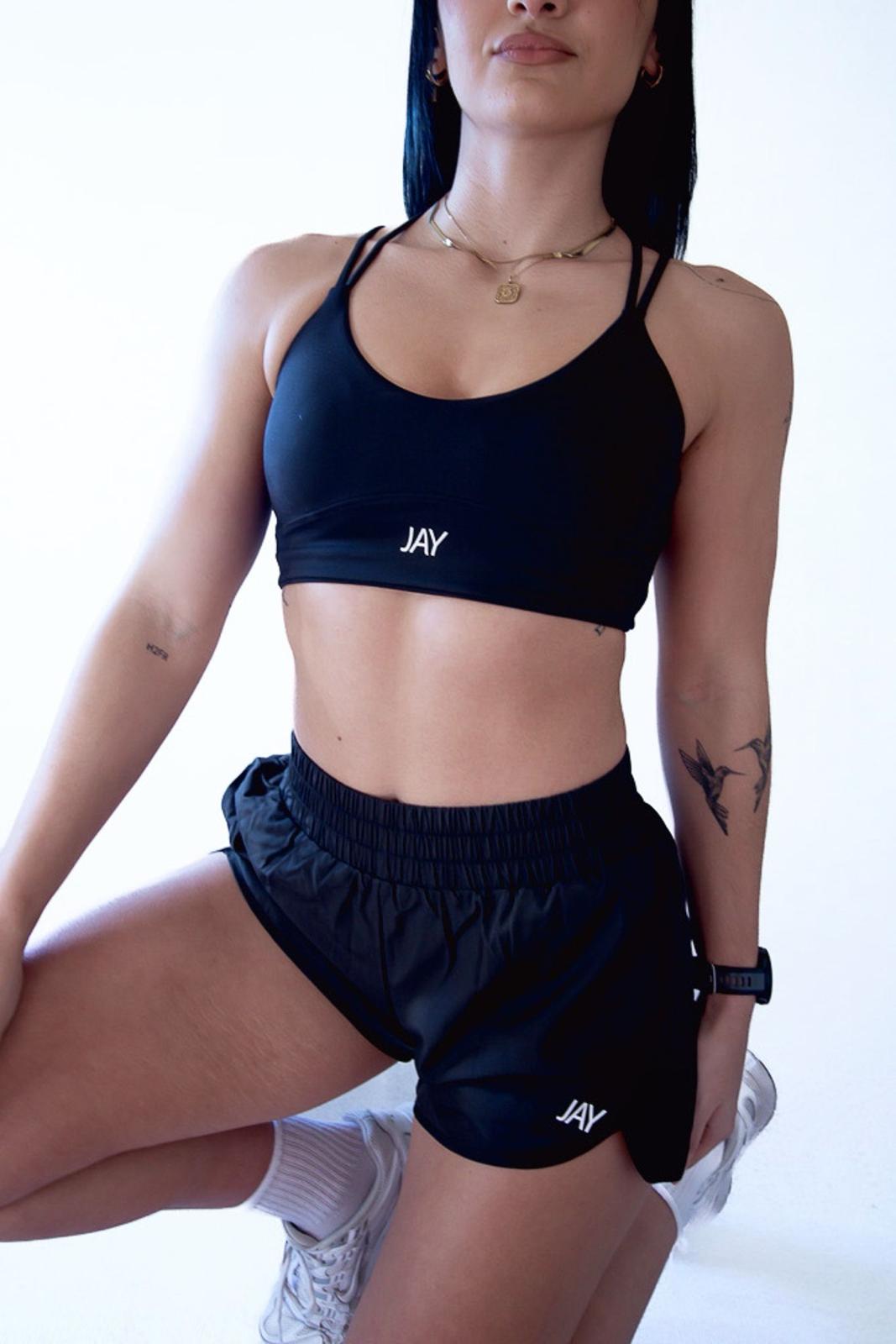 BASIC SET SHORTS AND TOP JAY RUNNING